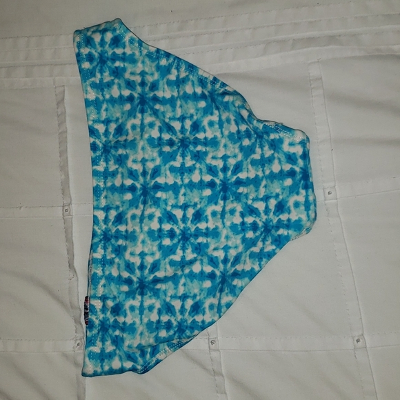 Girl's Two Piece Bathing Suit - Picture 6 of 6